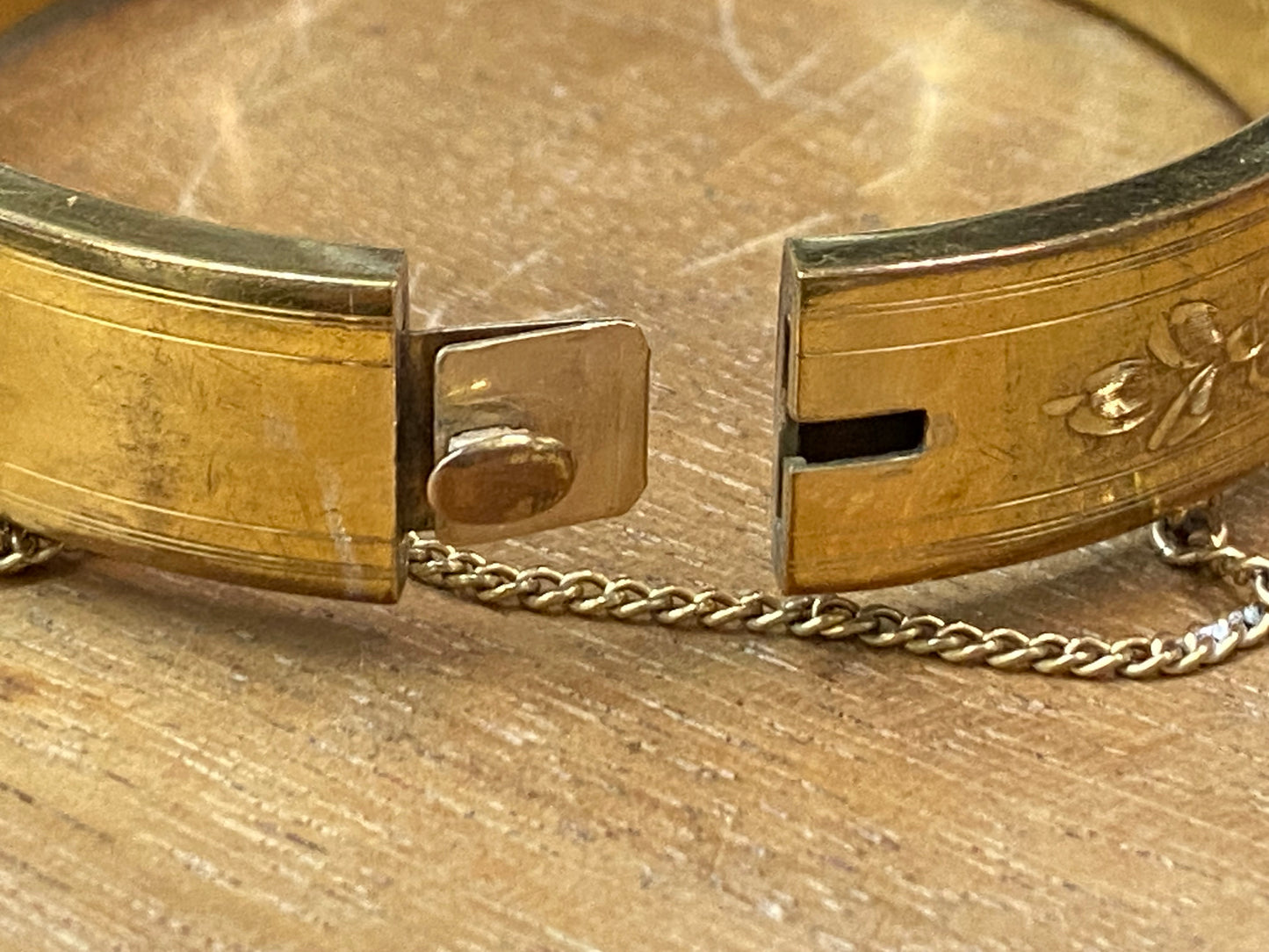 12kGF Etched Cuff as is 1220