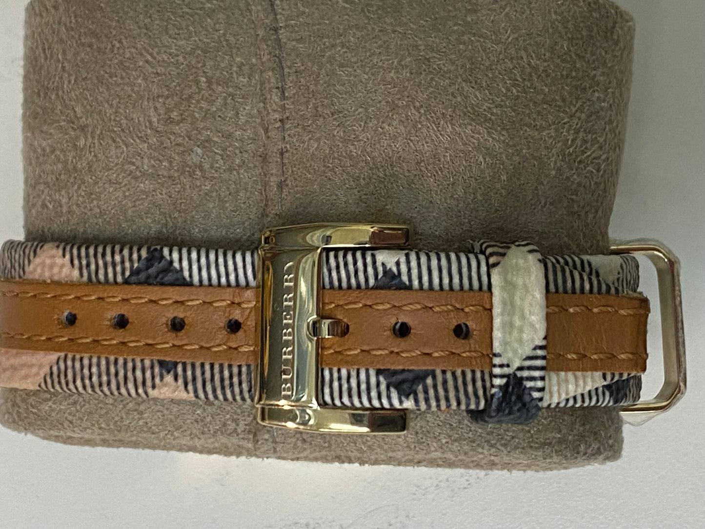 Burberry Champagne The City Women's Wristwatch (AUTH)