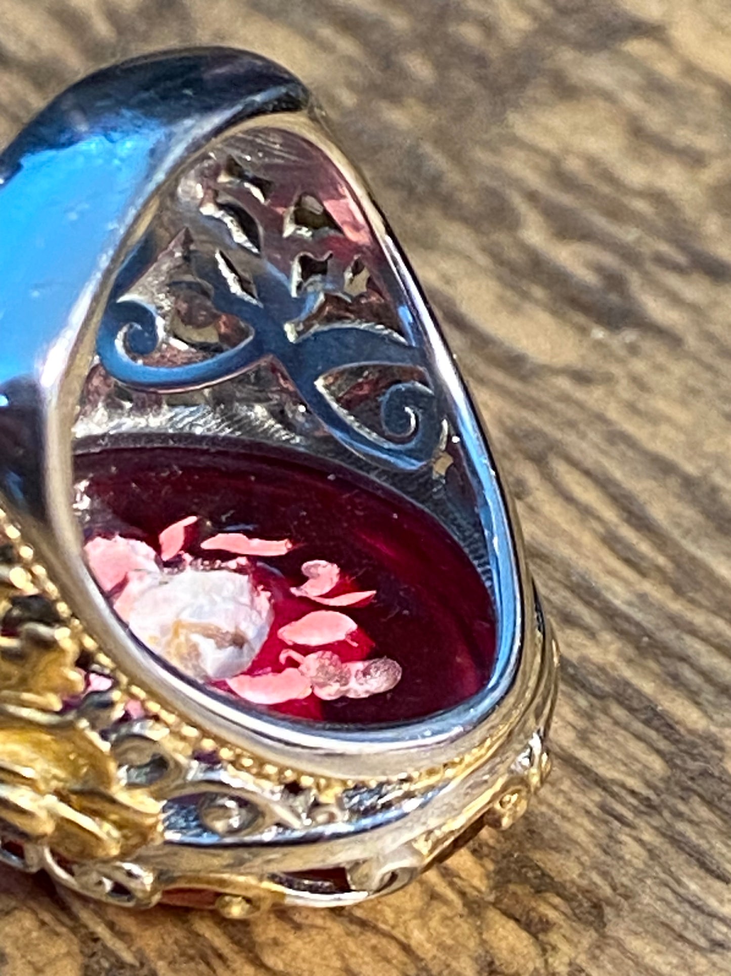 EnVogue Carved Amber Rose Ring