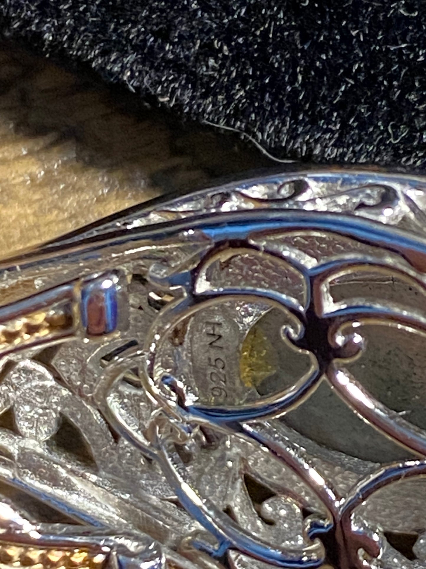 Michael Valitutti 925/Gold Pendant w Labradorite and London Blue Topaz