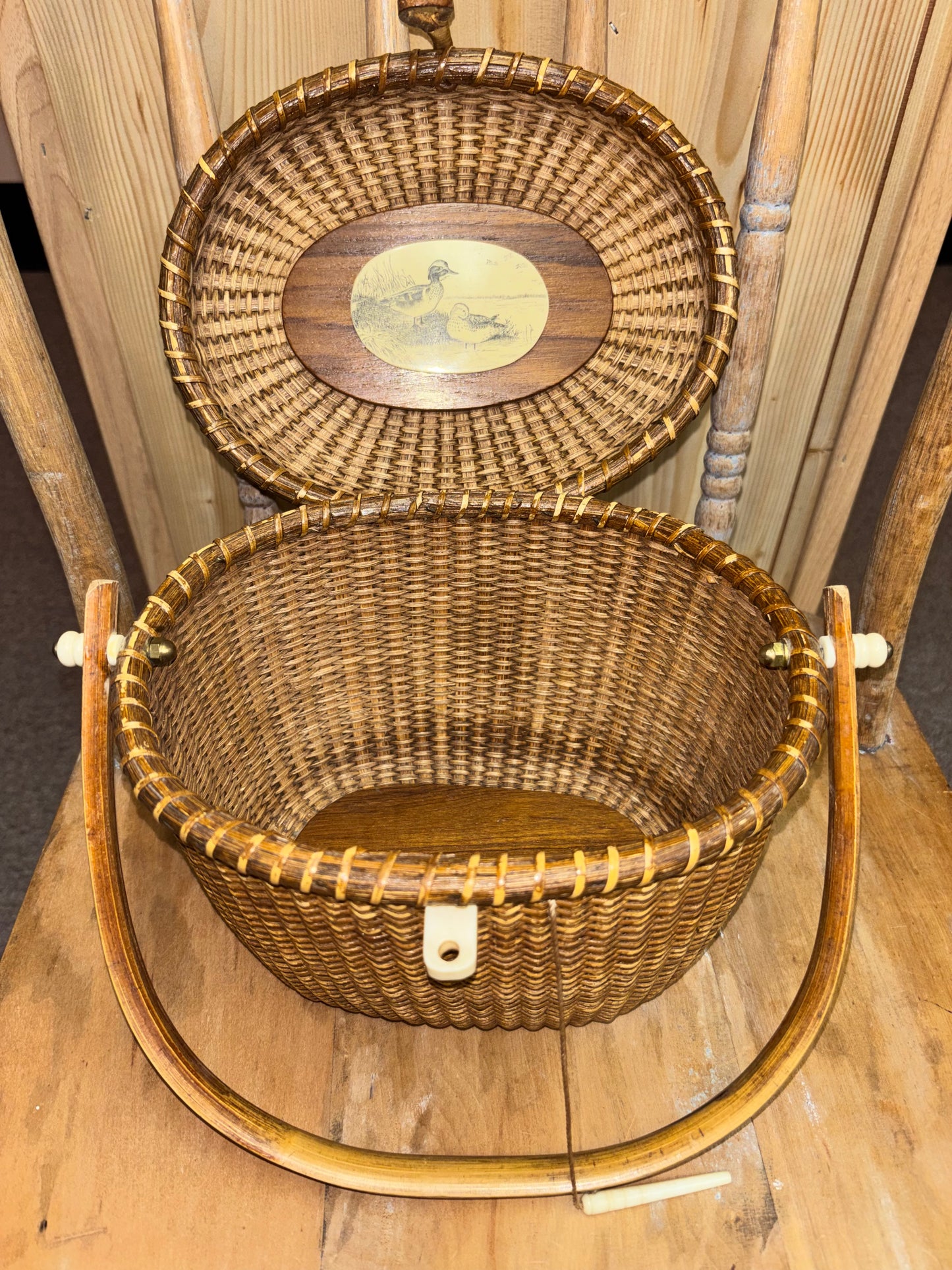 Vintage Farnum Nantucket Basket Handbag